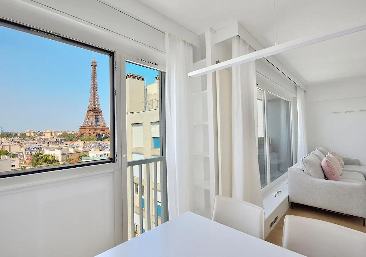 Magical Modern Apartment Eiffel Tower, Paris The Million Dollar View
