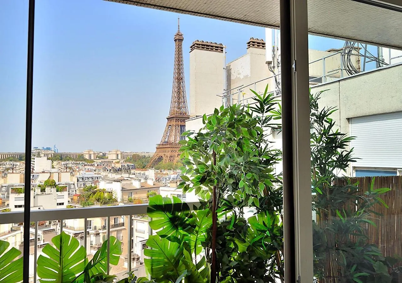 Magical Modern Apartment Eiffel Tower, Paris The Million Dollar View