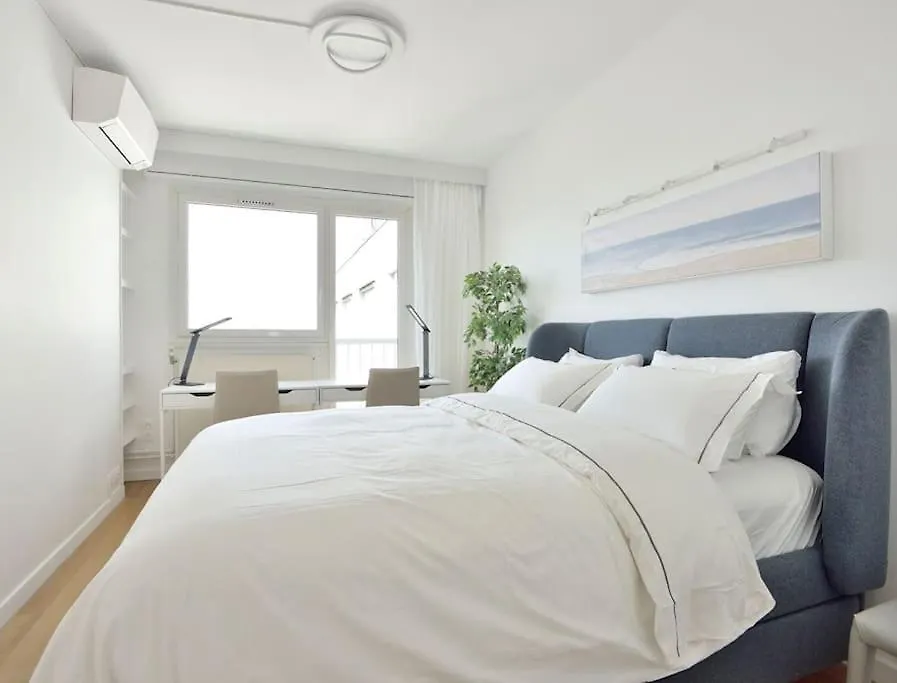 Magical Modern Apartment Eiffel Tower, Paris The Million Dollar View